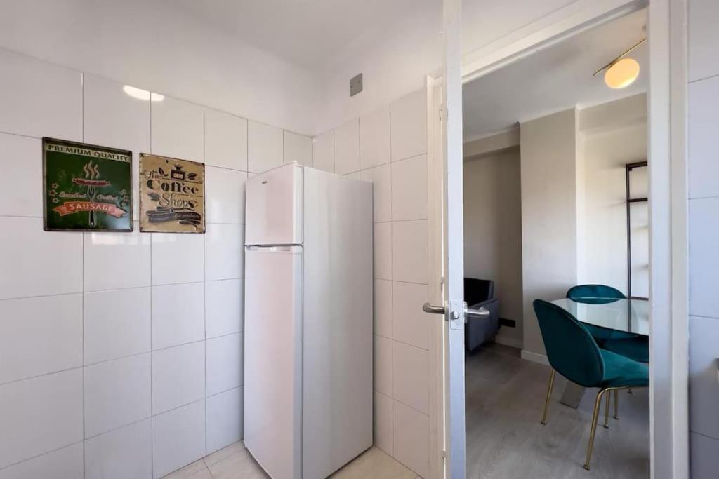 Bebarceloner Sant Andreu Apartments - 3 Bedrooms Kültér fotó